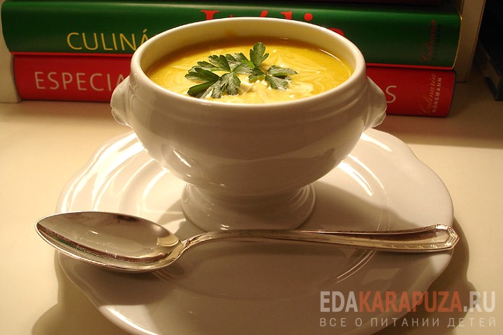 Суп из тыквы с зеленью и сыром